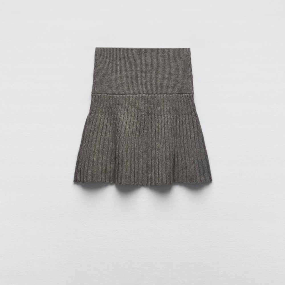 Zara Gray Ribbed Skirt Set - Picture 3 of 5
